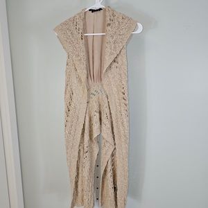 BCBGMAXAZRIA Knit crochet Cover. topper XL